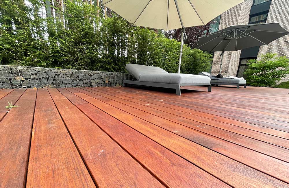 Korzyści ze stosowania deski kompozytowej na taras